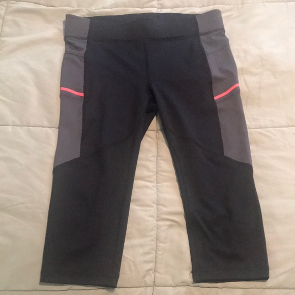 Fila Pants - Fila running capri leggings